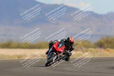 media/Oct-09-2022-SoCal Trackdays (Sun) [[95640aeeb6]]/Turn 15 (150pm)/